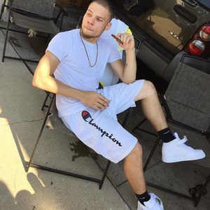 Meet your Posher, Khairee